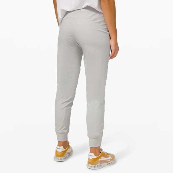 Lululemon Dance Studio Jogger *Lined - Picture 3 of 11